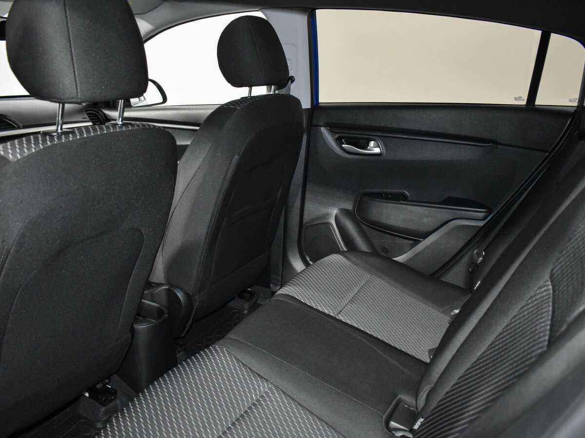 Kia Rio с пробегом — 2020 год. Фото: #11