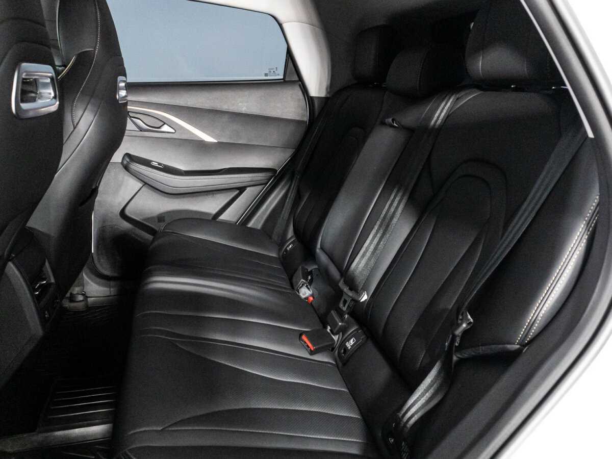 OMODA C5 с пробегом — 2023 год. Фото: #9