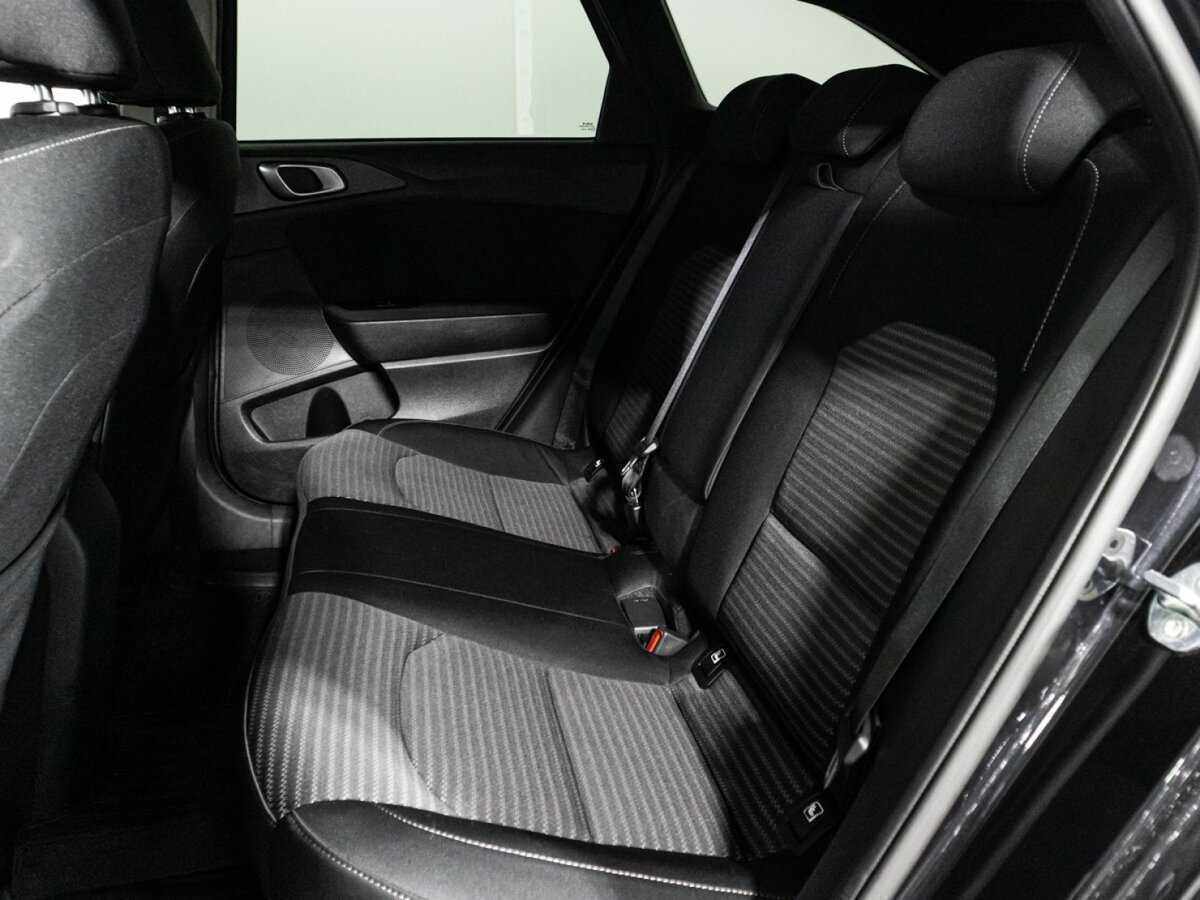 Kia Ceed с пробегом — 2021 год. Фото: #9