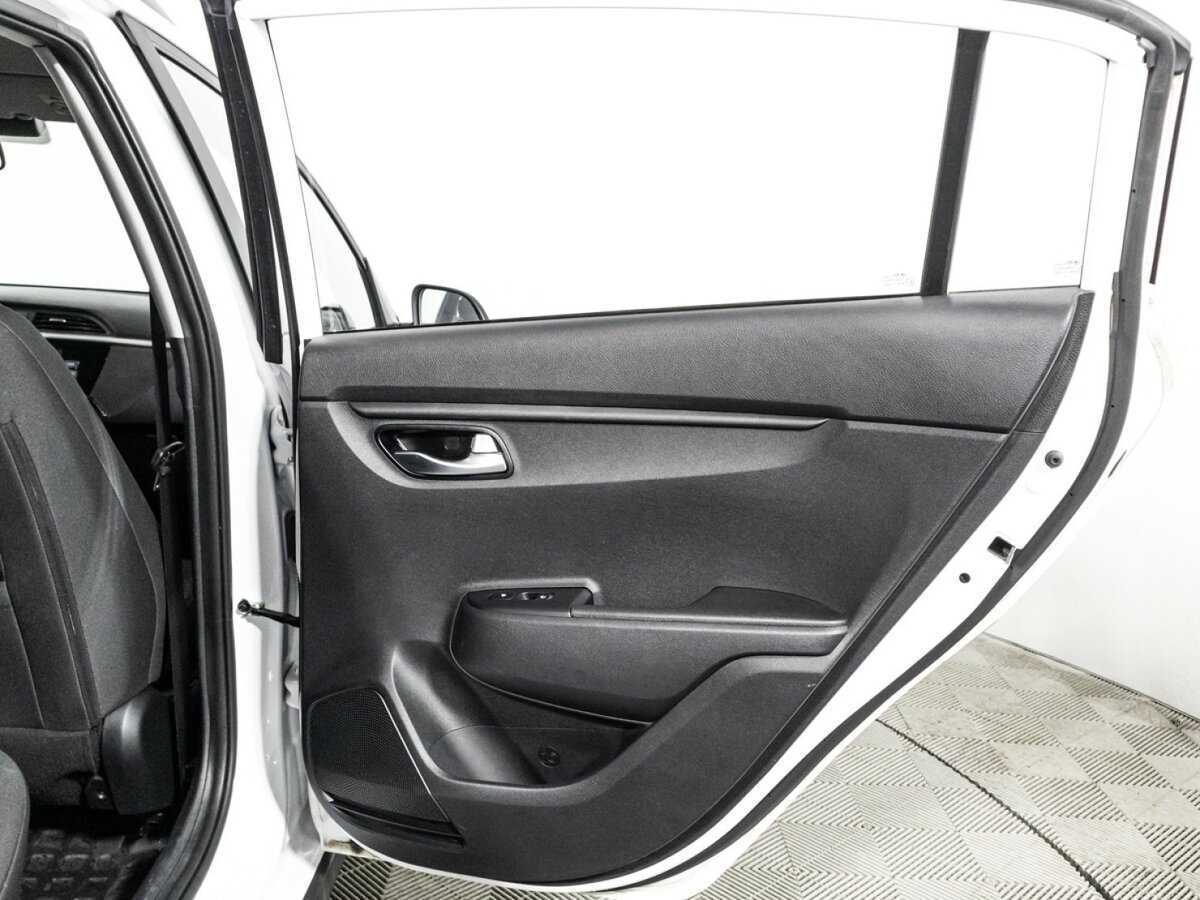 Kia Rio с пробегом — 2021 год. Фото: #24