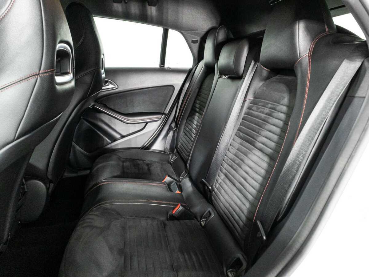 Mercedes-Benz CLA с пробегом — 2015 год. Фото: #9