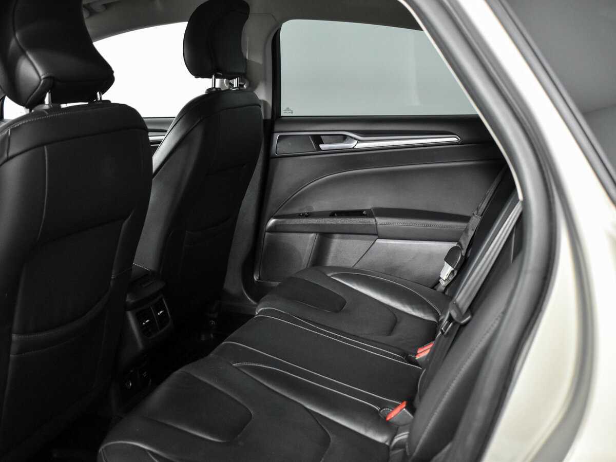 Ford Mondeo с пробегом — 2016 год. Фото: #10