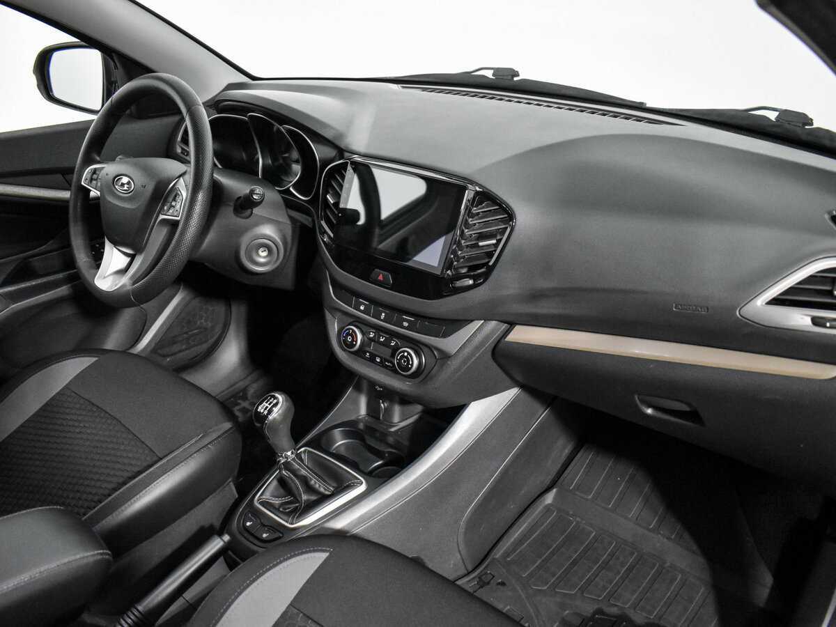 Lada (ВАЗ) Vesta с пробегом — 2019 год. Фото: #12