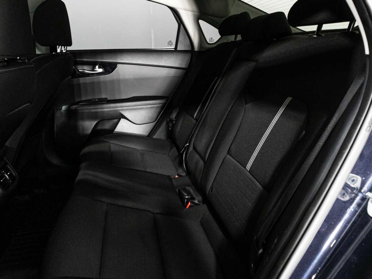 Kia Cerato с пробегом — 2018 год. Фото: #9