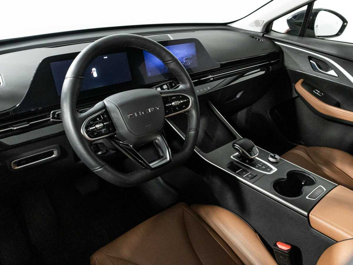 OMODA C5 с пробегом — 2023 год. Фото: #10