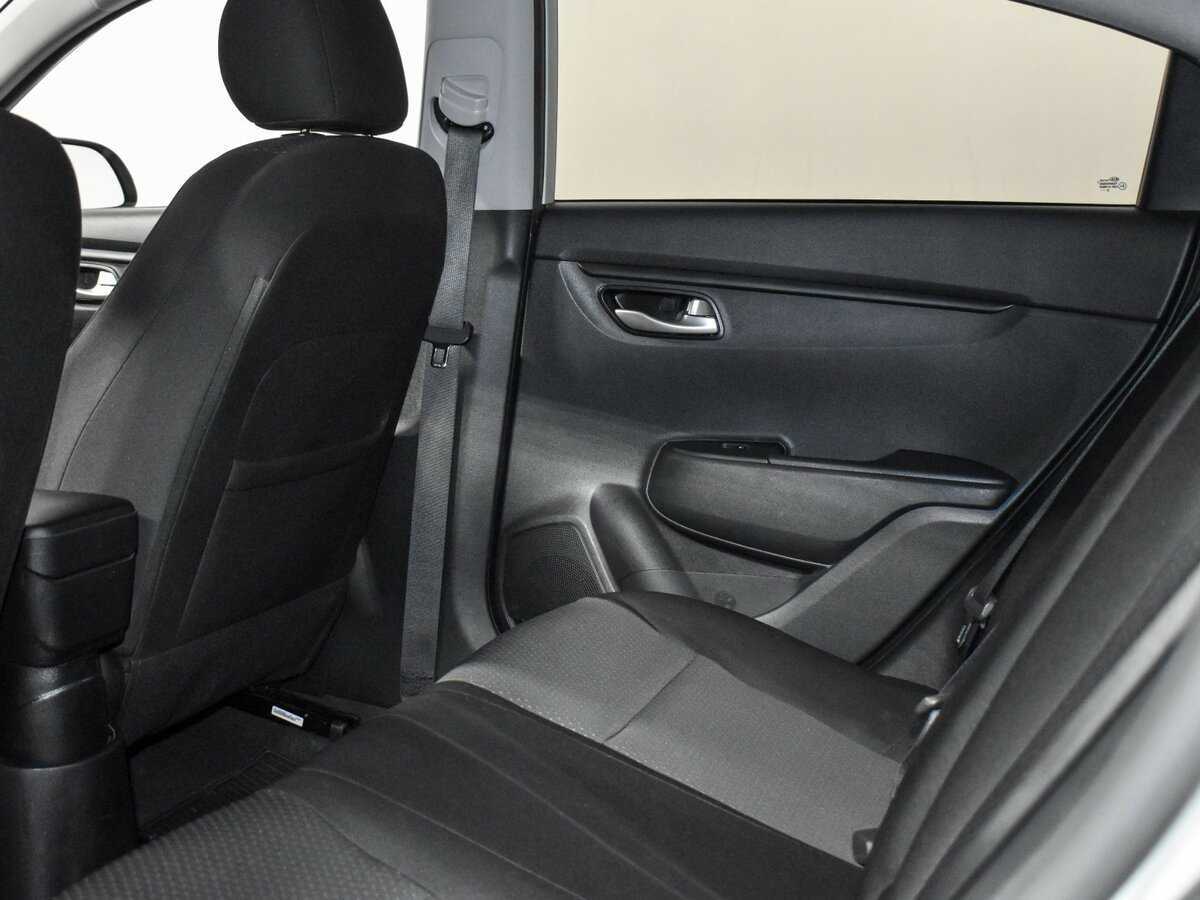 Kia Rio с пробегом — 2020 год. Фото: #11