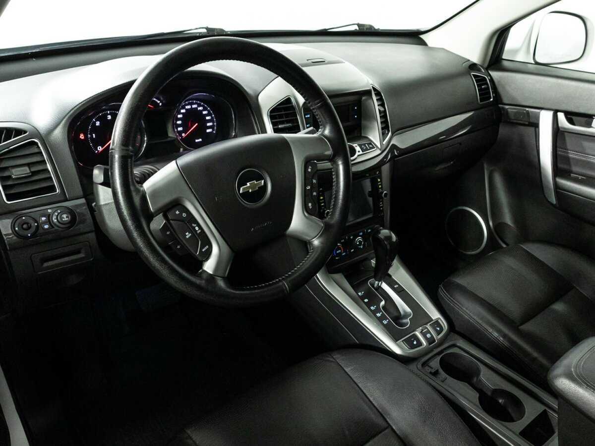 Chevrolet Captiva с пробегом — 2014 год. Фото: #9