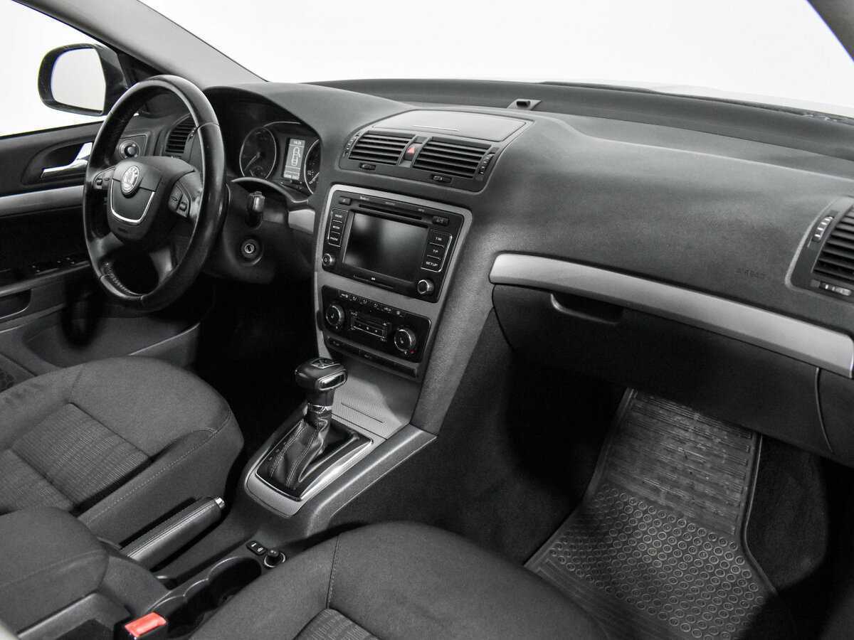 Skoda Octavia с пробегом — 2012 год. Фото: #12