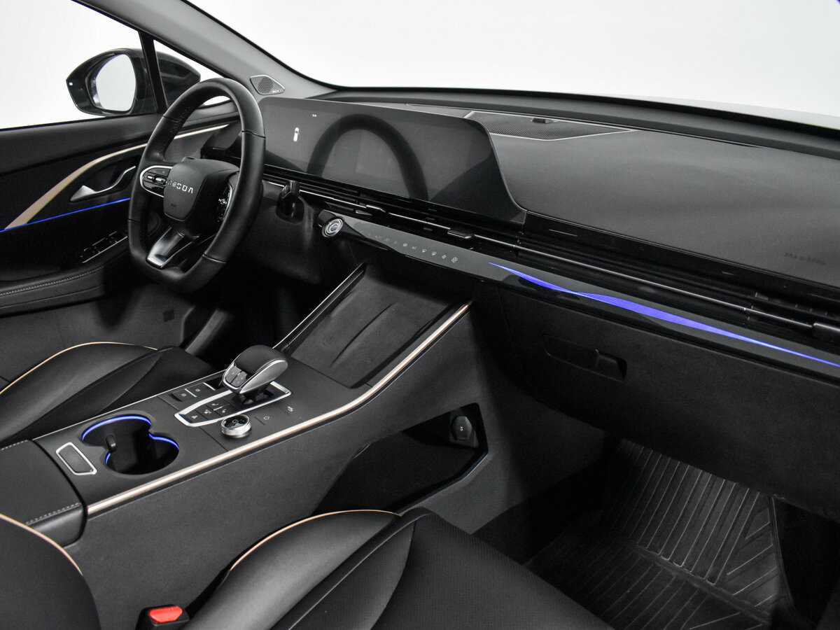 OMODA C5 с пробегом — 2023 год. Фото: #13