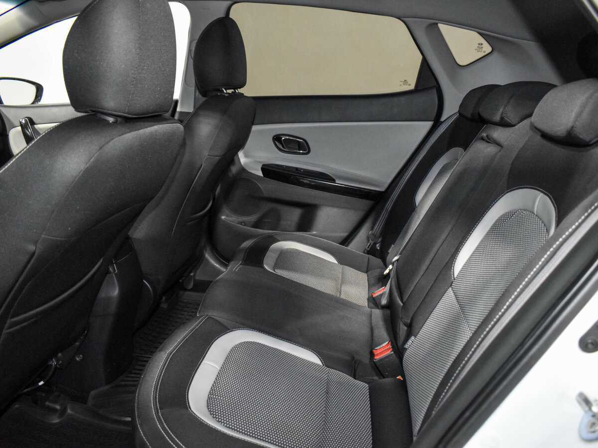 Kia Ceed с пробегом — 2012 год. Фото: #10