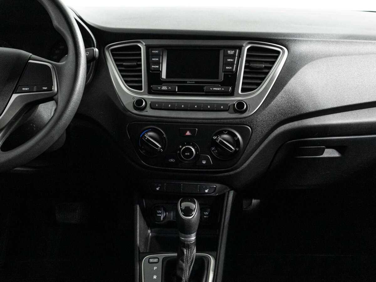 Hyundai Solaris с пробегом — 2021 год. Фото: #13