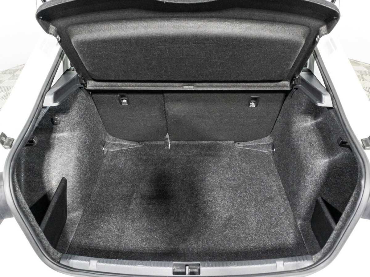 Skoda Rapid с пробегом — 2021 год. Фото: #14