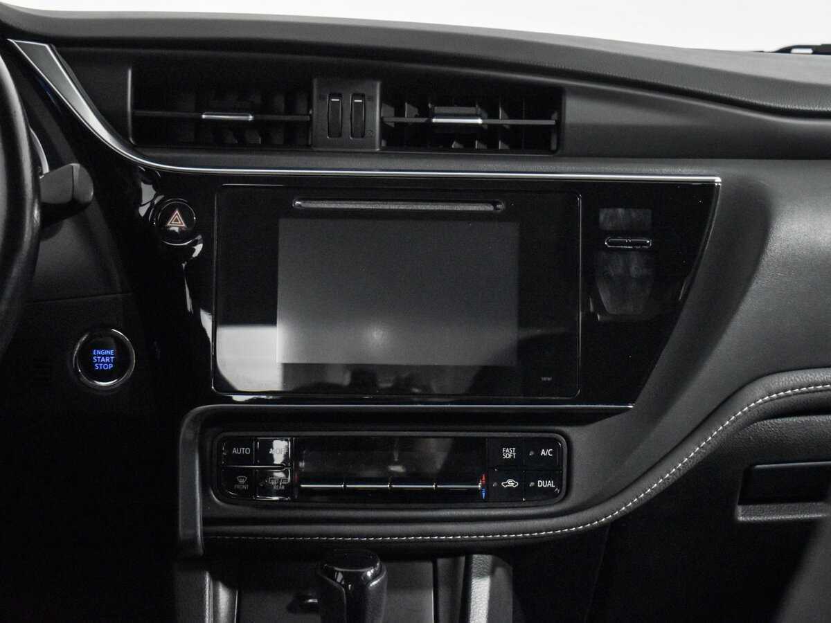 Toyota Corolla с пробегом — 2016 год. Фото: #15