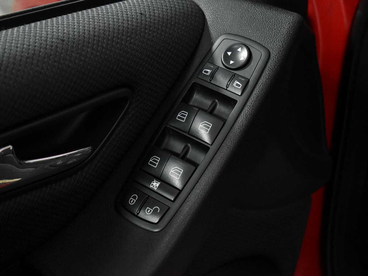 Mercedes-Benz A-Класс с пробегом — 2012 год. Фото: #9