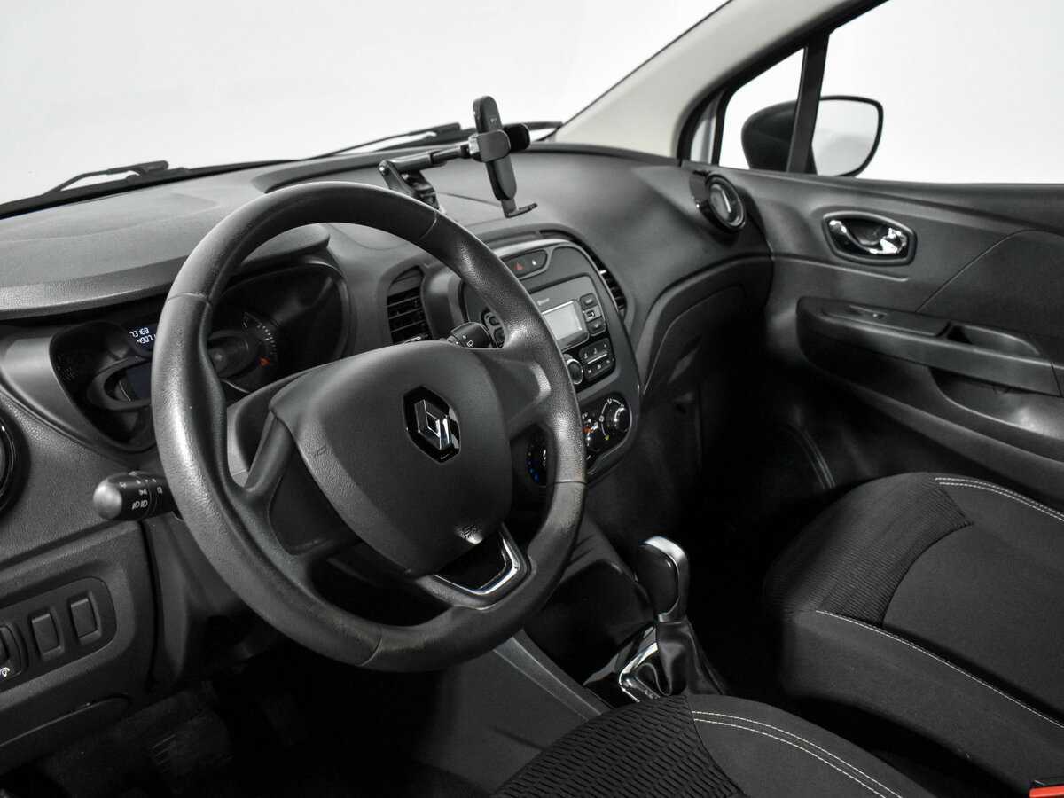 Renault Kaptur с пробегом — 2018 год. Фото: #8