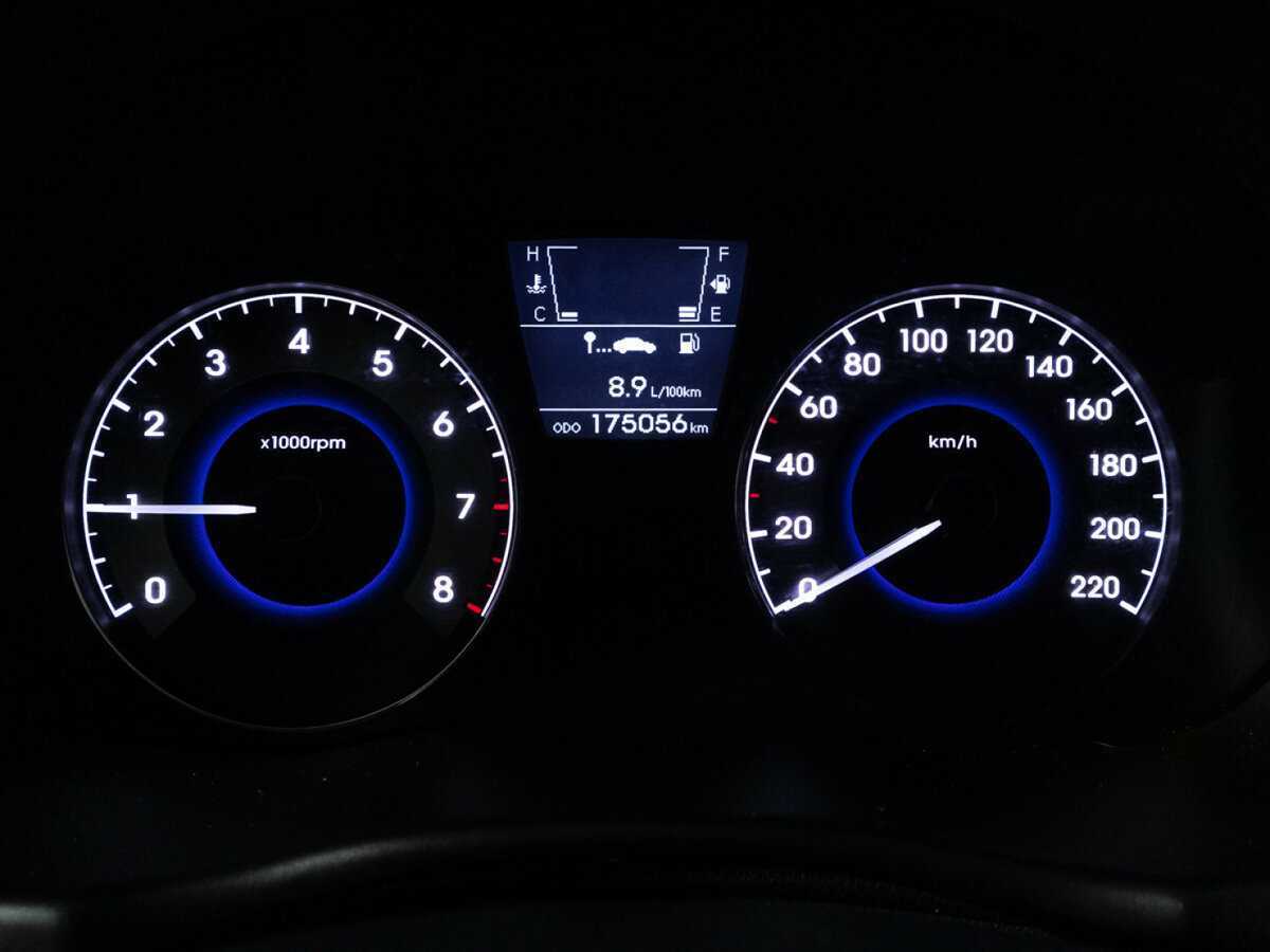 Hyundai Solaris с пробегом — 2013 год. Фото: #11