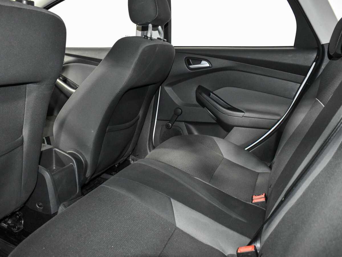 Ford Focus с пробегом — 2015 год. Фото: #11