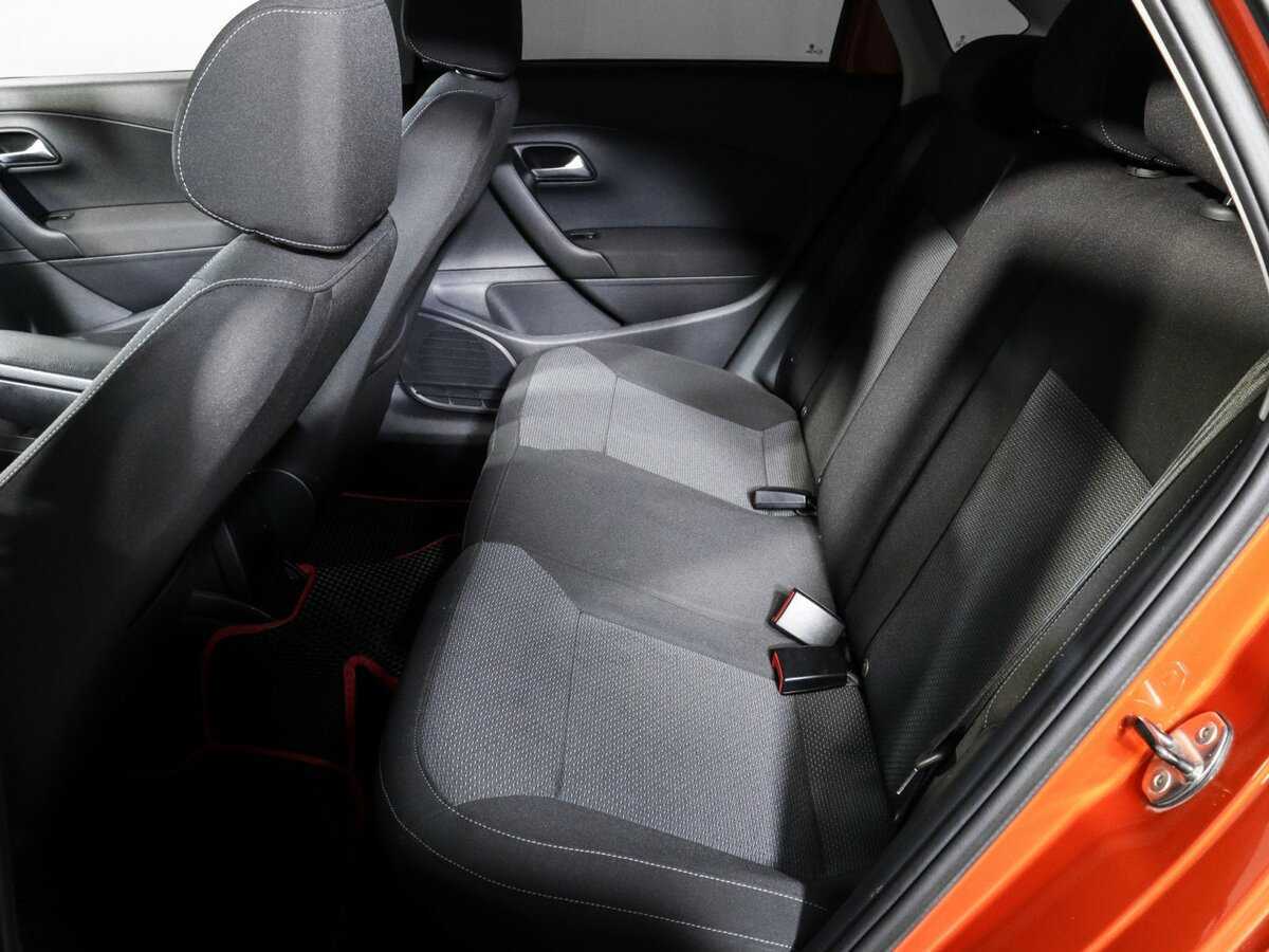 Volkswagen Polo с пробегом — 2018 год. Фото: #9