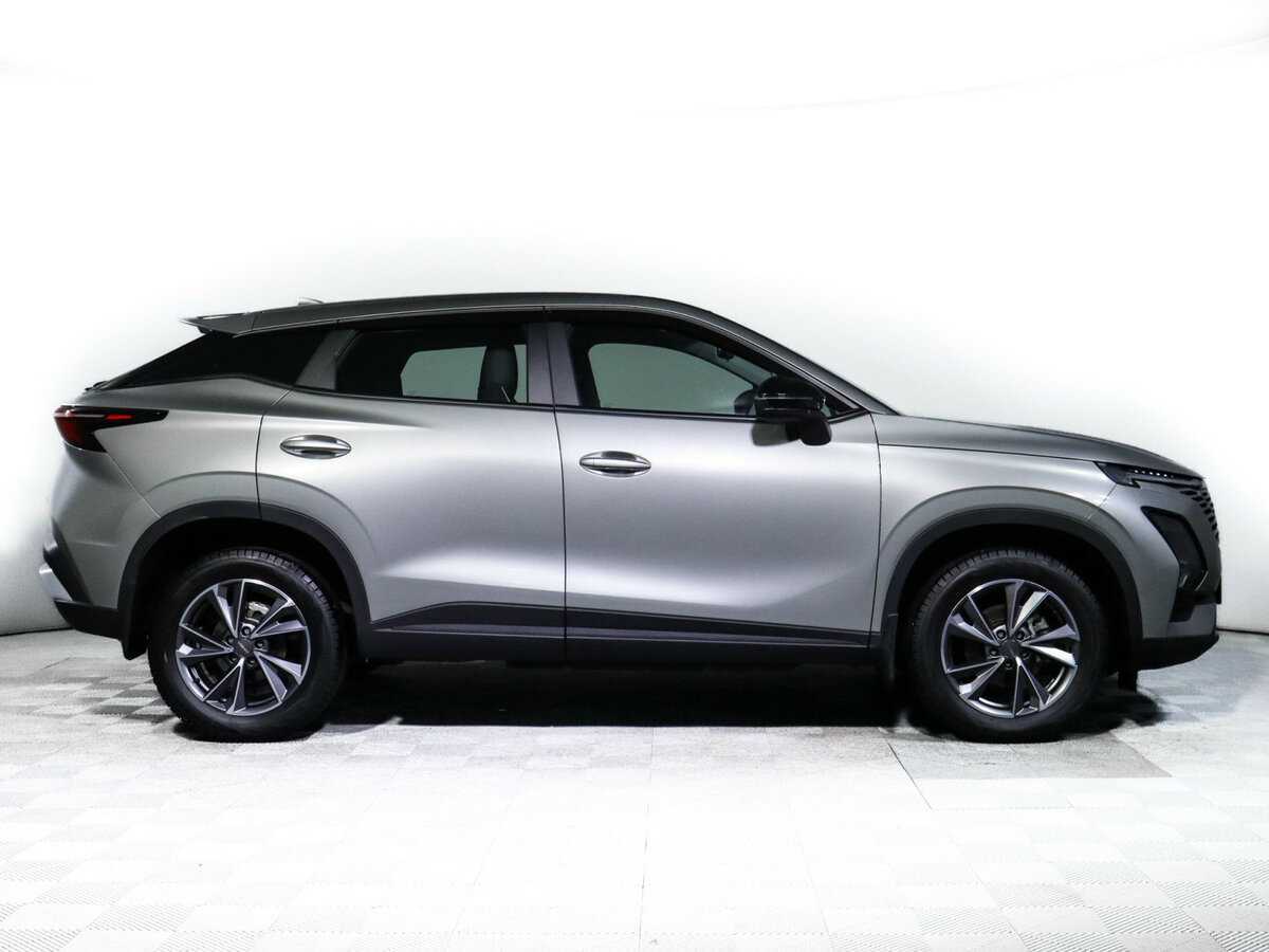 OMODA C5 с пробегом — 2024 год. Фото: #3