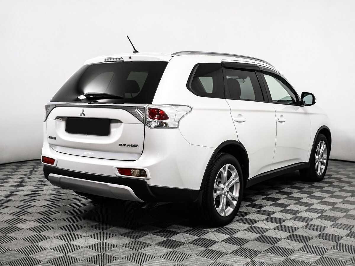 Mitsubishi Outlander с пробегом — 2014 год. Фото: #4