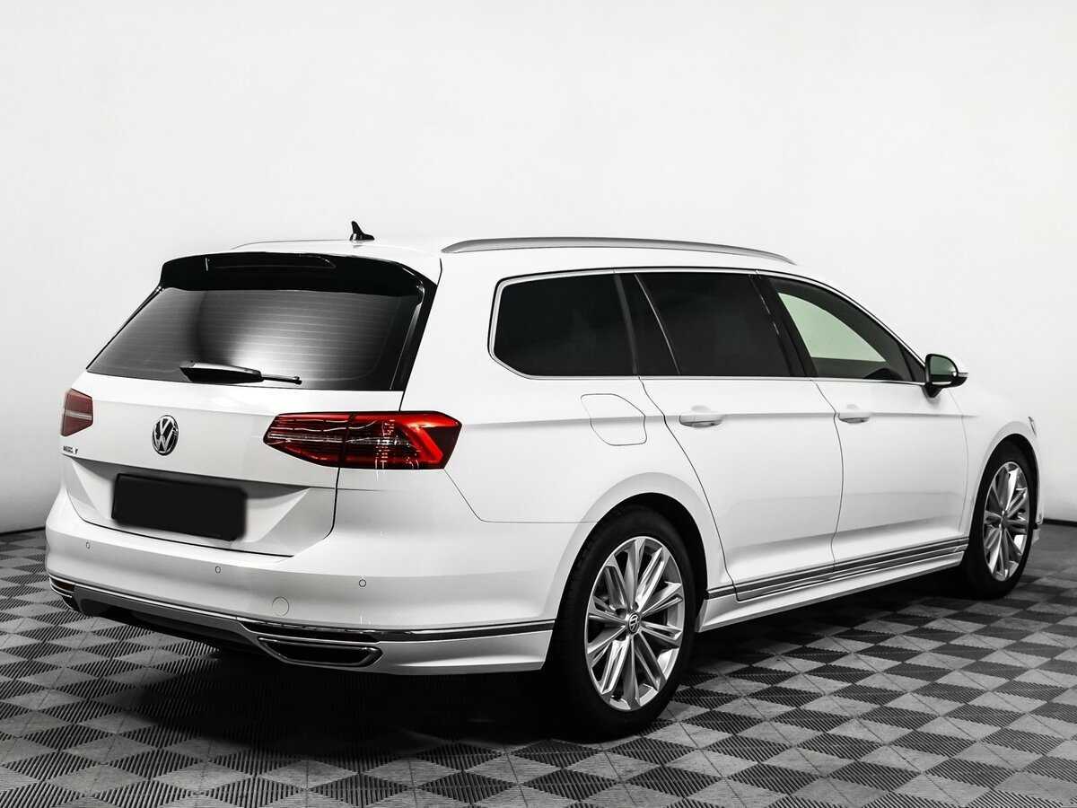 Volkswagen Passat с пробегом — 2019 год. Фото: #4