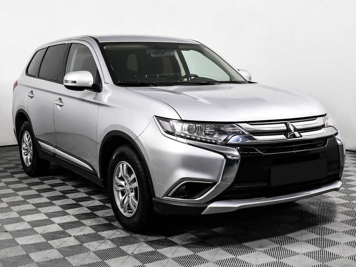 Mitsubishi Outlander с пробегом — 2018 год. Фото: #2