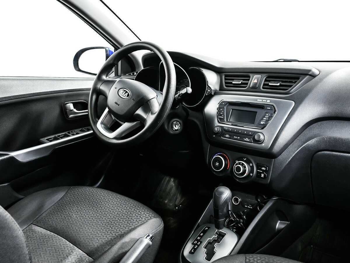 Kia Rio с пробегом — 2012 год. Фото: #8