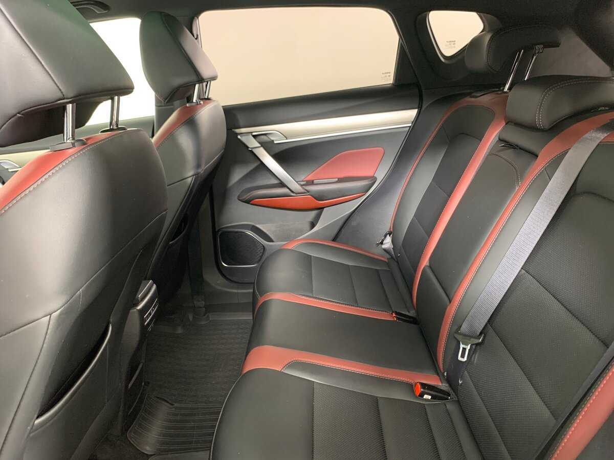 Geely Coolray с пробегом — 2021 год. Фото: #19