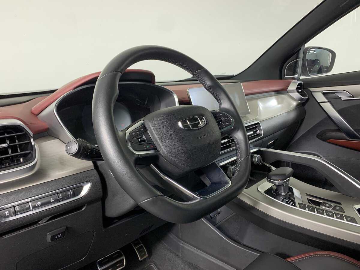 Geely Coolray с пробегом — 2022 год. Фото: #11