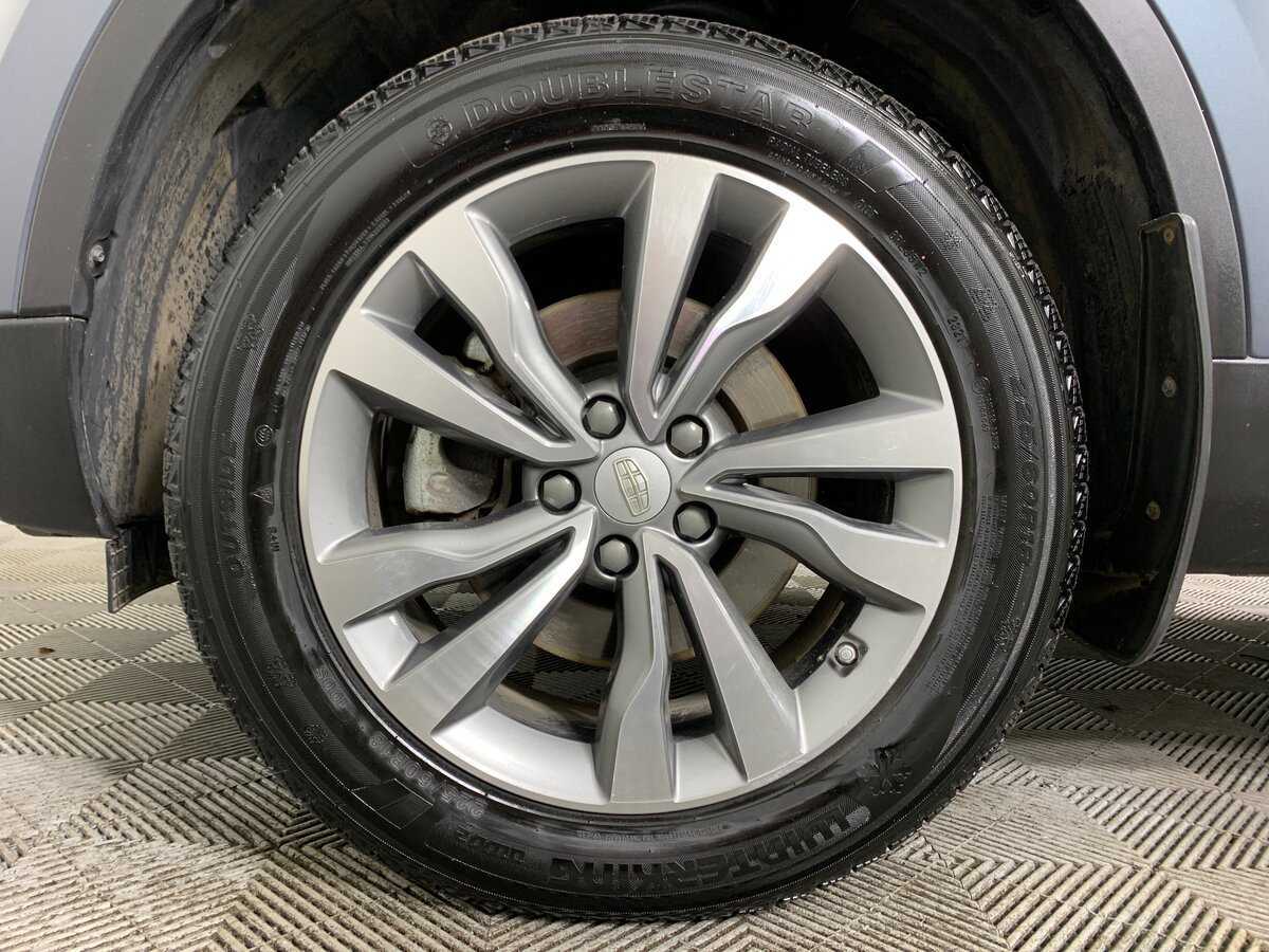 Geely Atlas с пробегом — 2021 год. Фото: #8