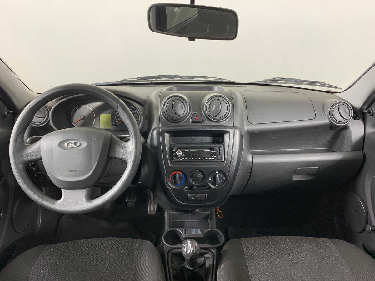 Lada (ВАЗ) Granta с пробегом — 2013 год. Фото: #12