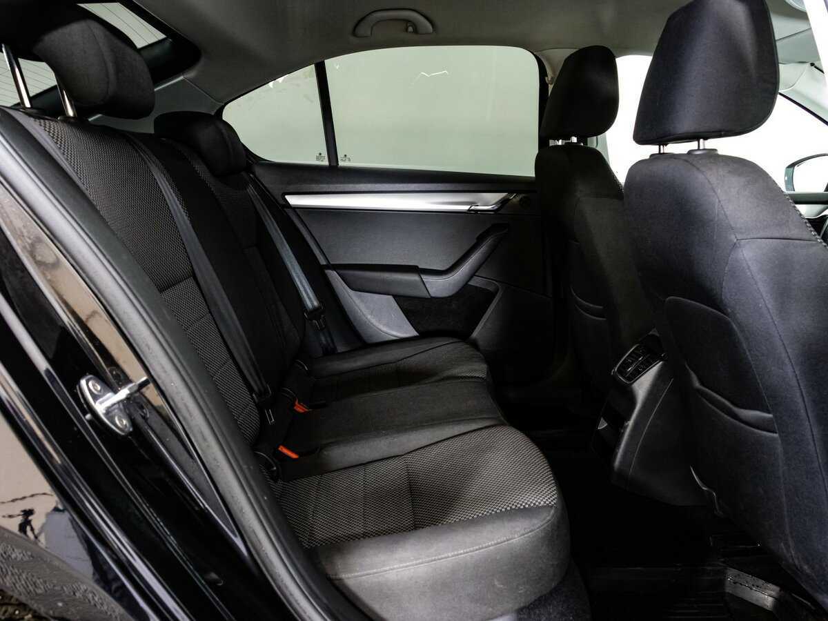 Skoda Octavia с пробегом — 2017 год. Фото: #12
