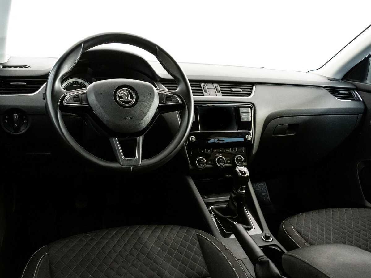 Skoda Octavia с пробегом — 2017 год. Фото: #8