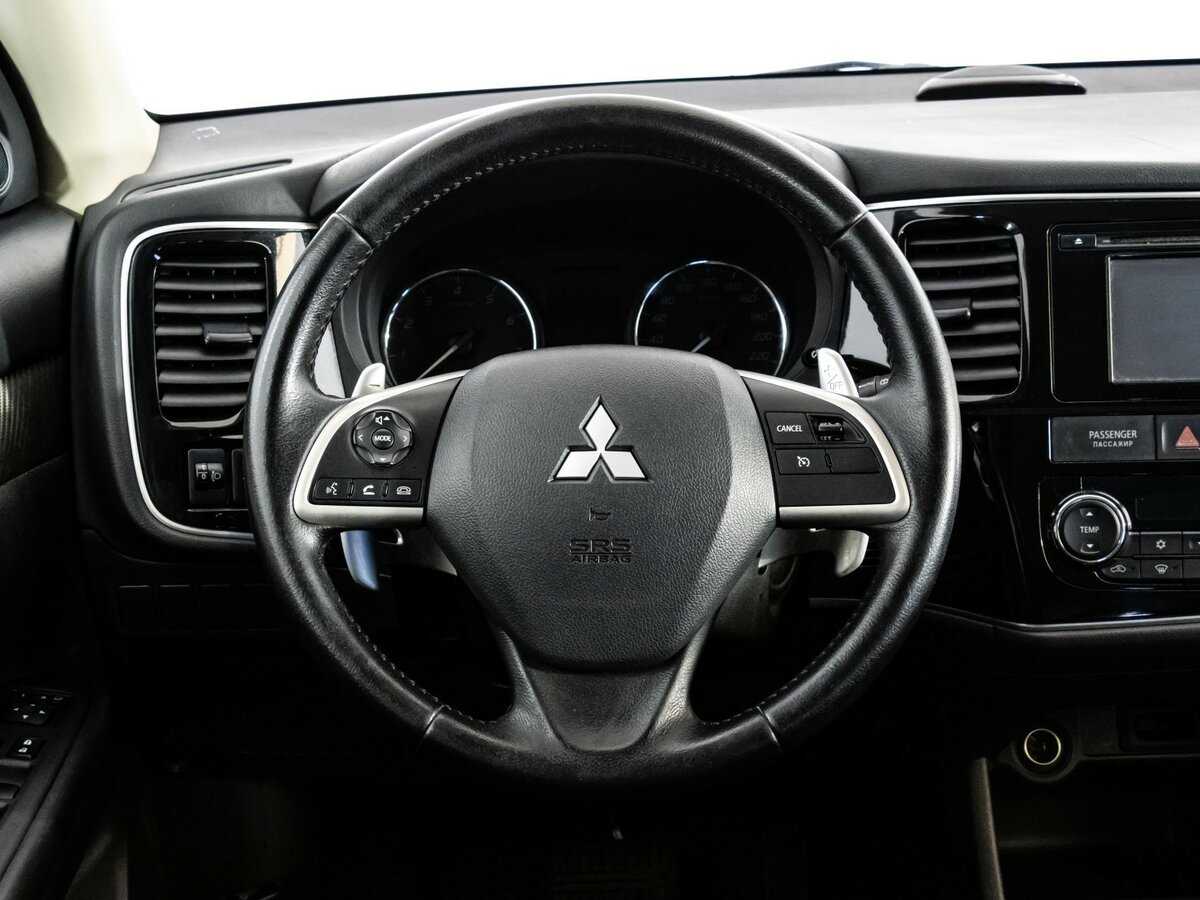 Mitsubishi Outlander с пробегом — 2012 год. Фото: #9