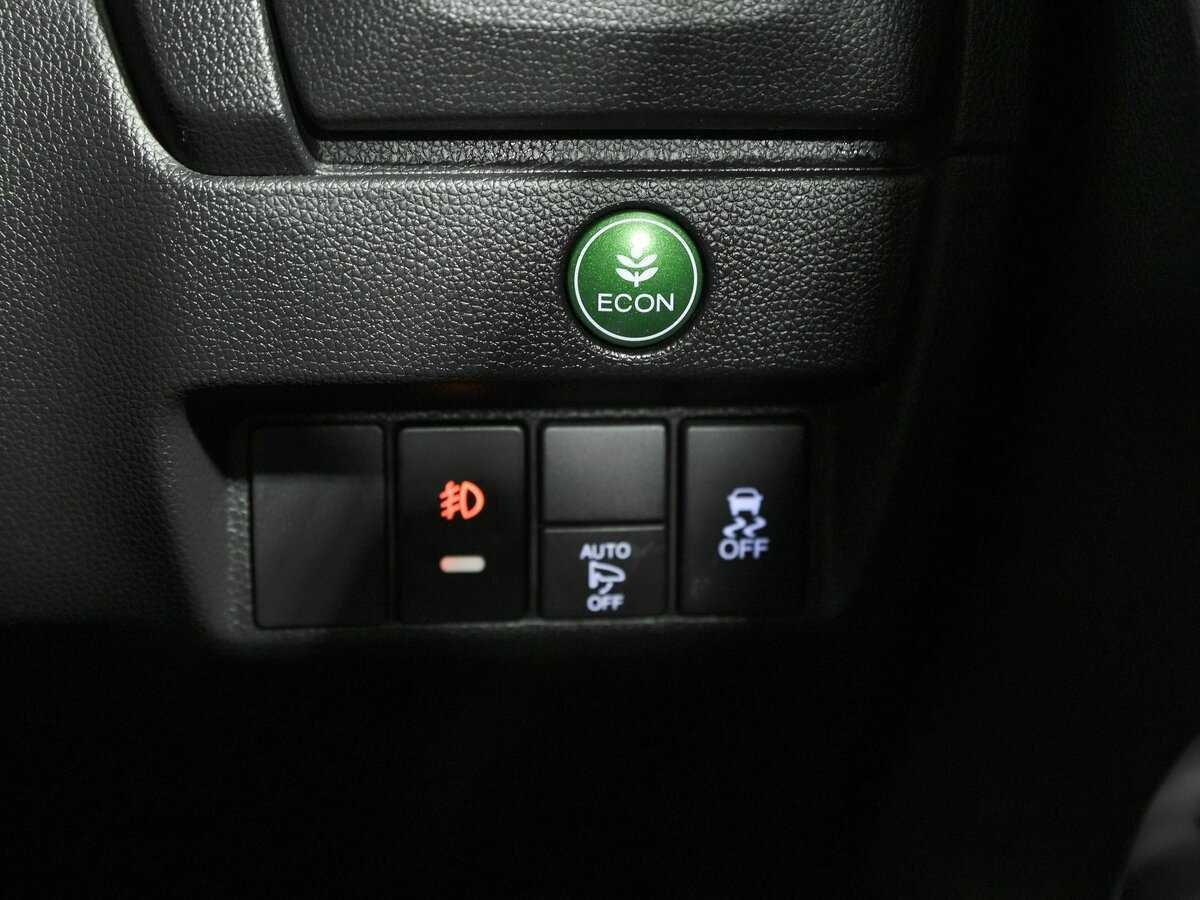 Honda Fit с пробегом — 2016 год. Фото: #12