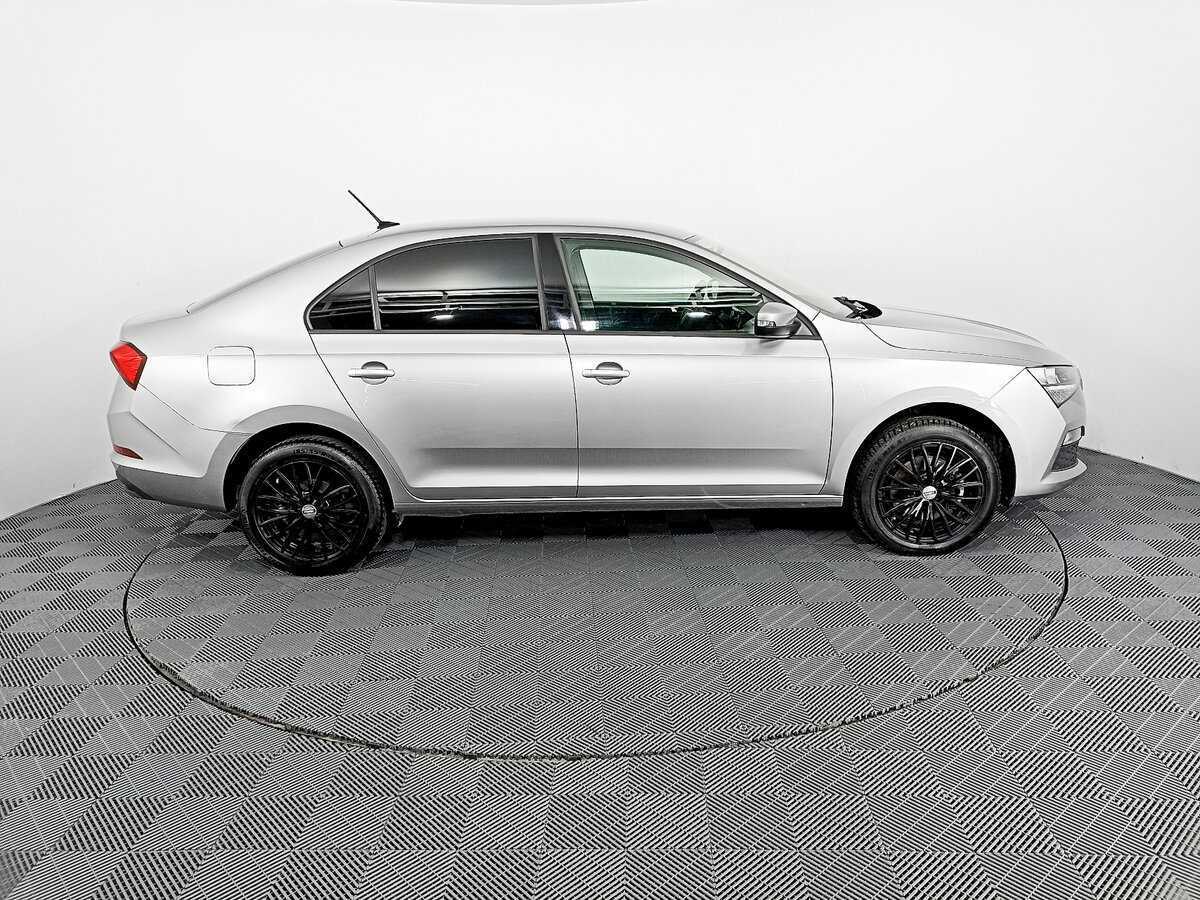 Skoda Rapid с пробегом — 2021 год. Фото: #3