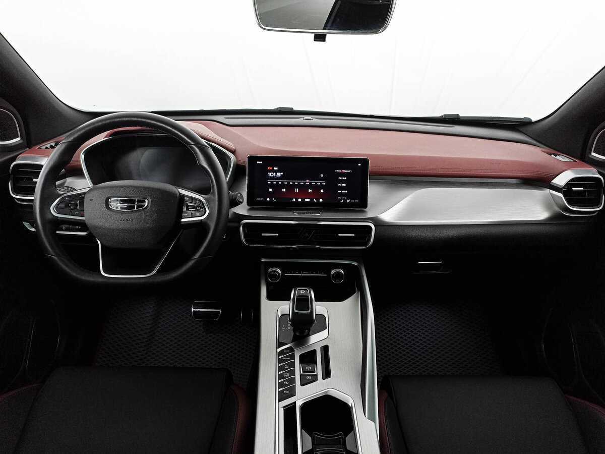 Geely Coolray с пробегом — 2022 год. Фото: #10