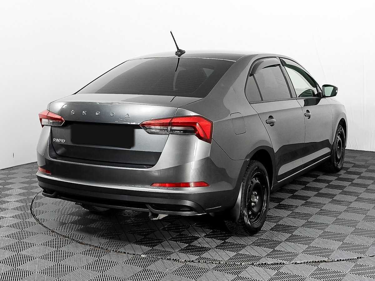 Skoda Rapid с пробегом — 2021 год. Фото: #3