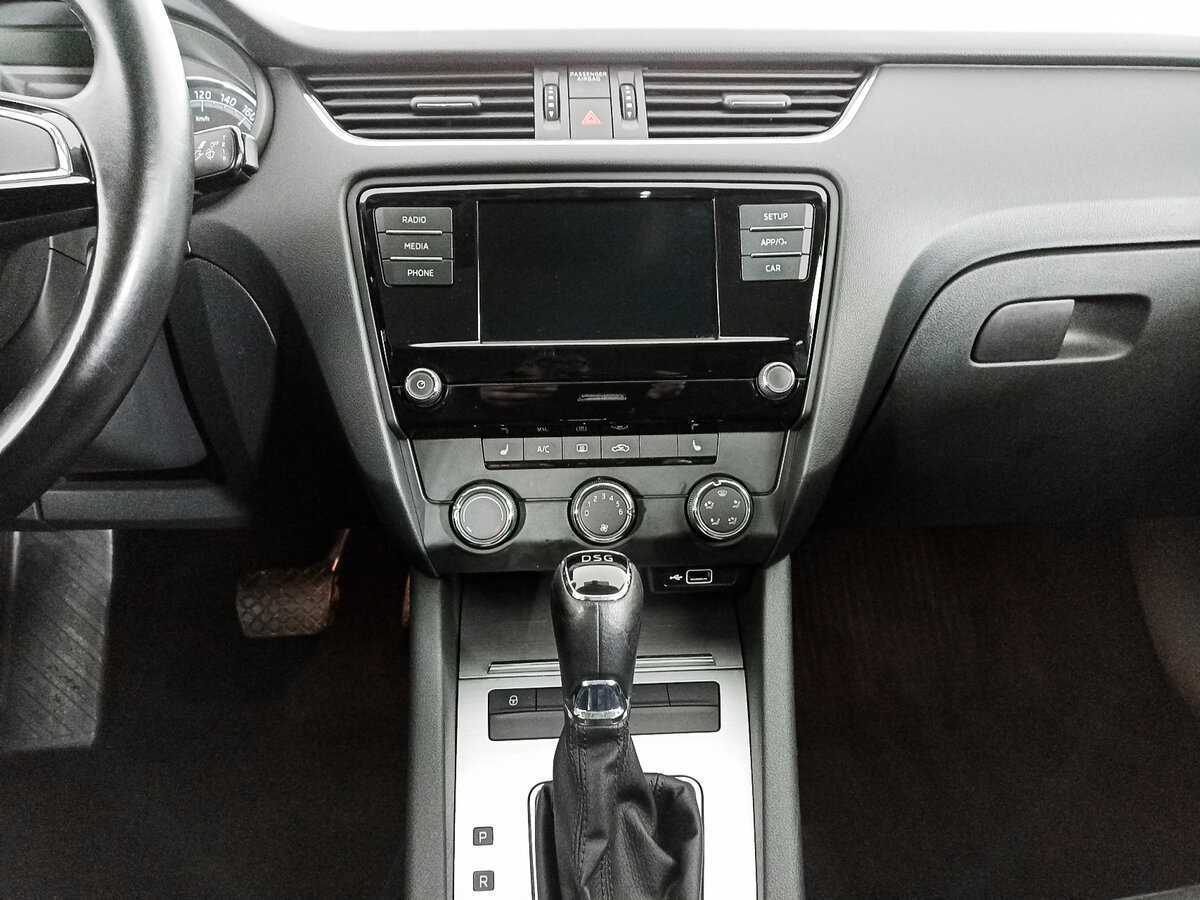Skoda Octavia с пробегом — 2020 год. Фото: #14