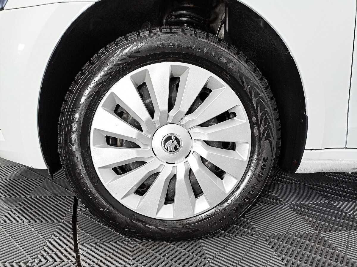 Skoda Octavia с пробегом — 2020 год. Фото: #17