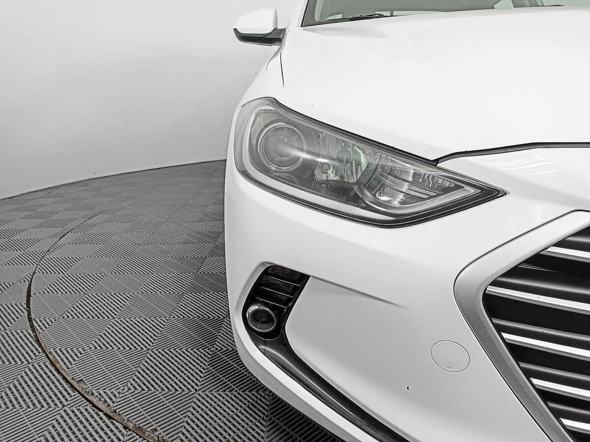 Hyundai Elantra с пробегом — 2017 год. Фото: #16