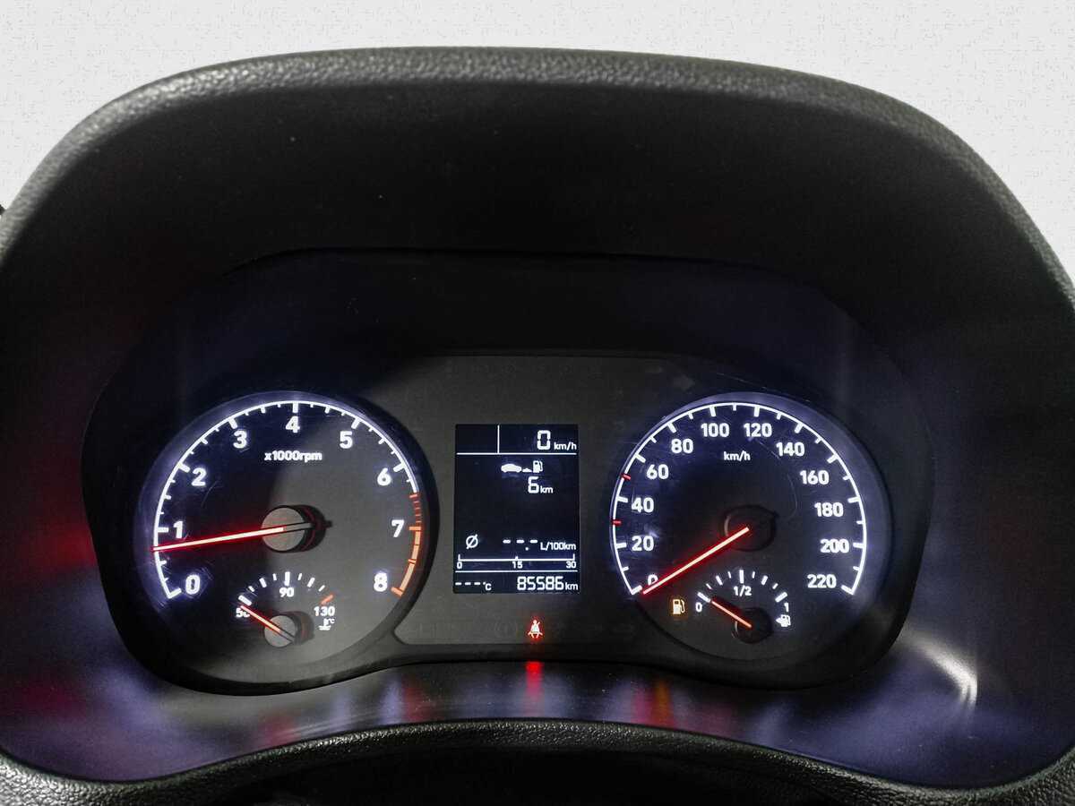 Hyundai Solaris с пробегом — 2018 год. Фото: #10