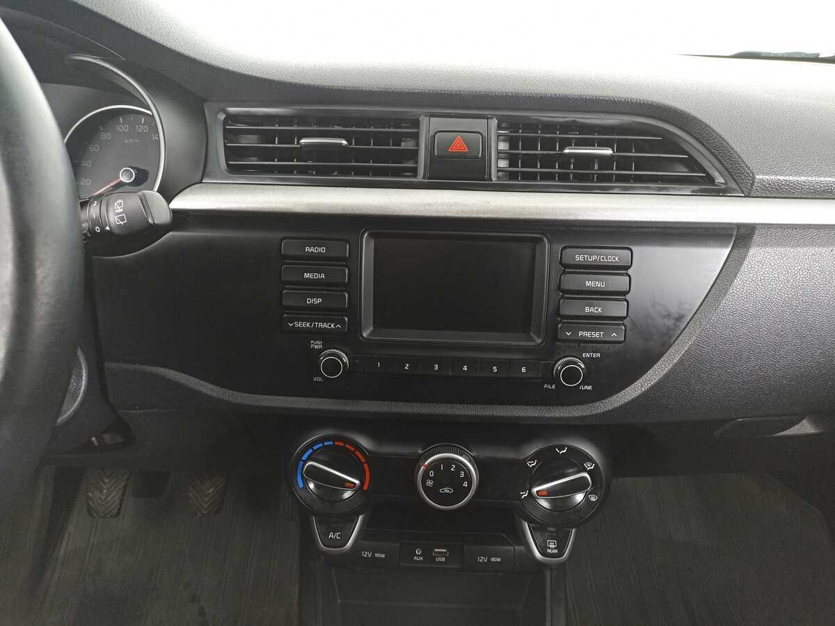 Kia Rio с пробегом — 2018 год. Фото: #12