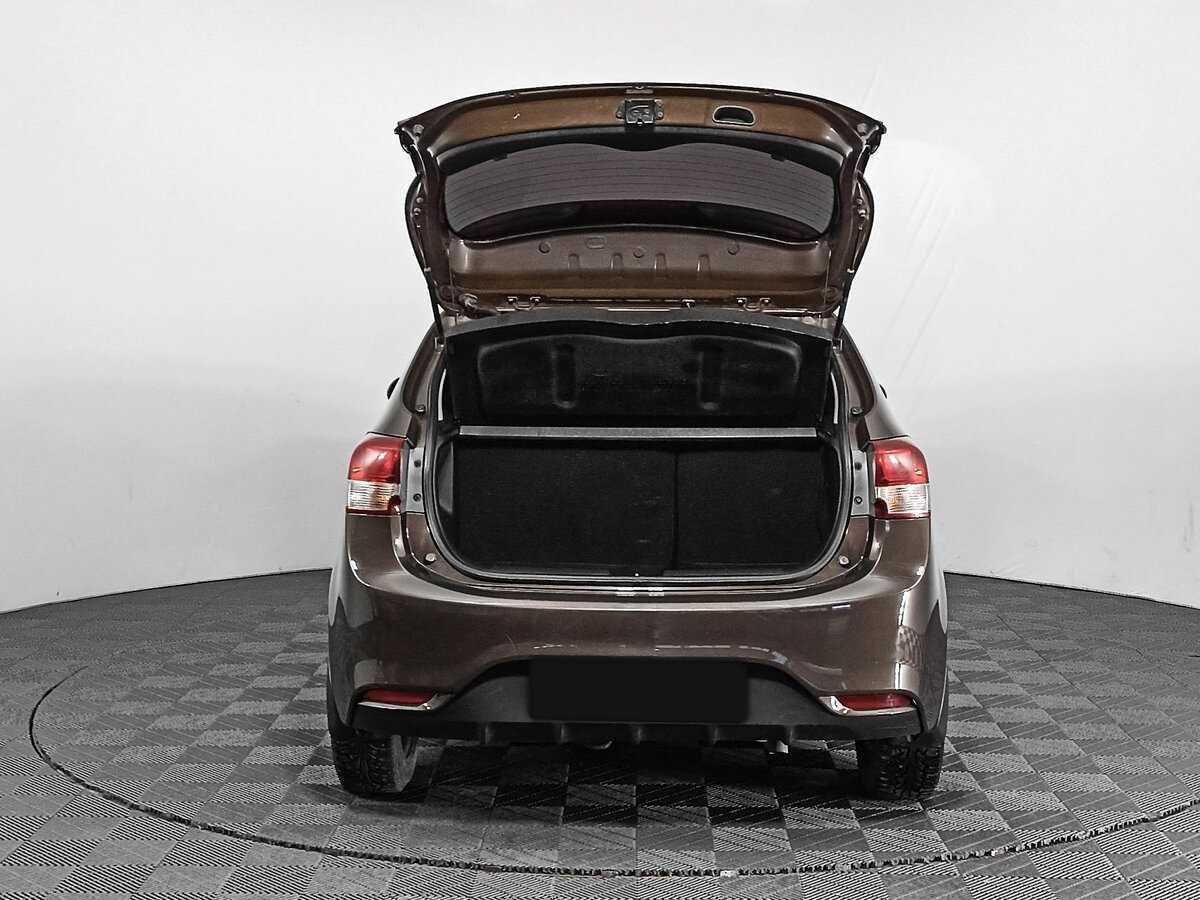 Kia Rio с пробегом — 2017 год. Фото: #9