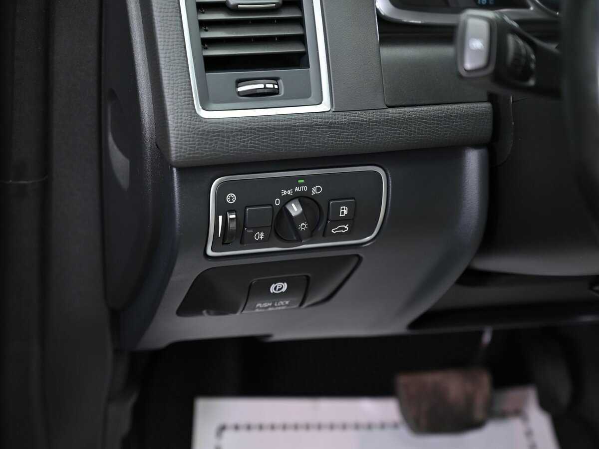 Volvo XC60 с пробегом — 2014 год. Фото: #9