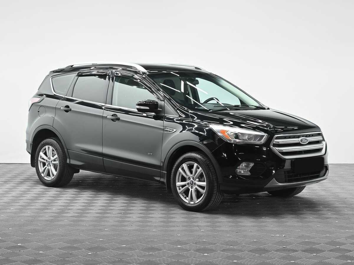 Ford Kuga с пробегом — 2017 год. Фото: #1