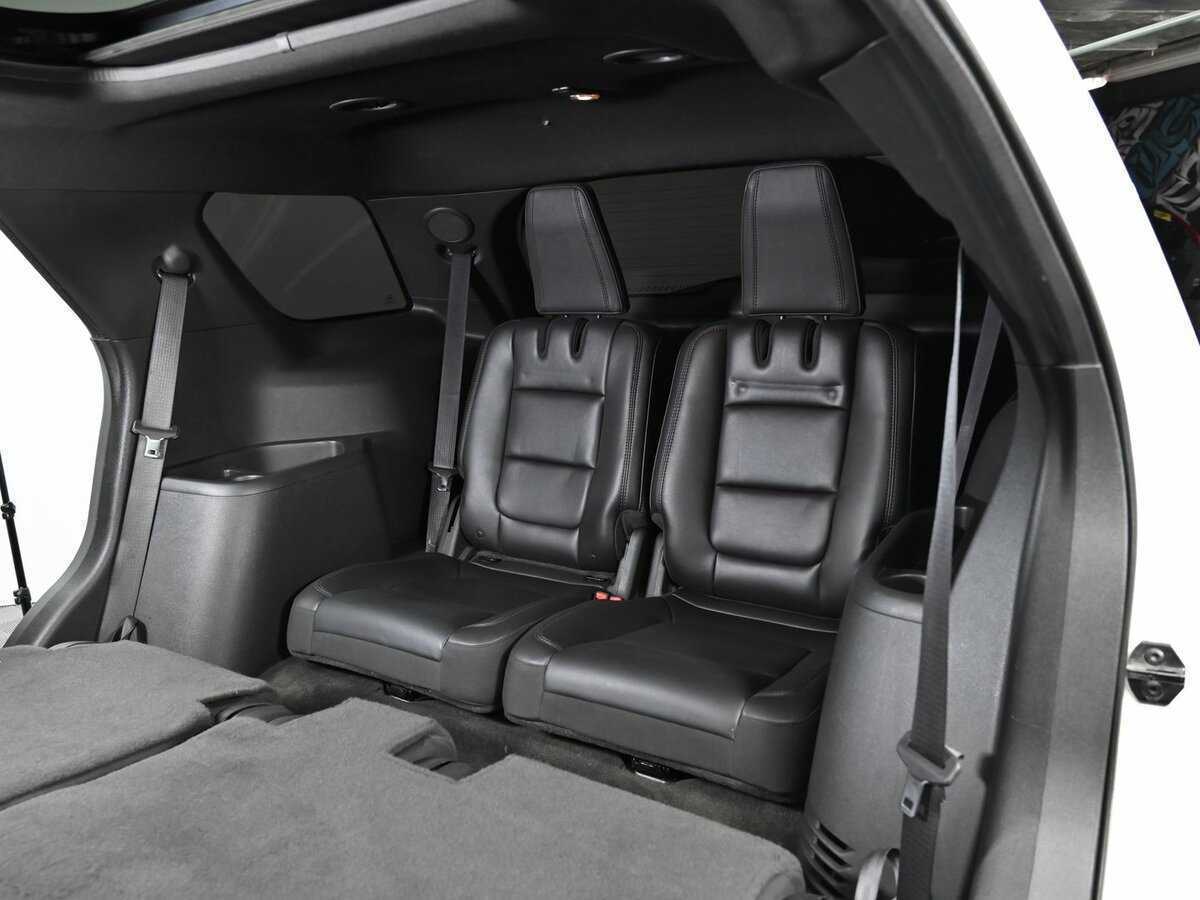 Ford Explorer с пробегом — 2012 год. Фото: #15