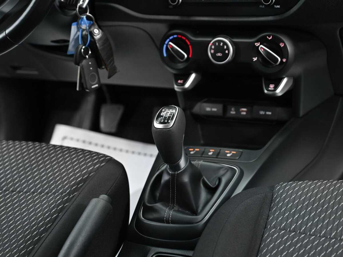 Kia Rio с пробегом — 2018 год. Фото: #9
