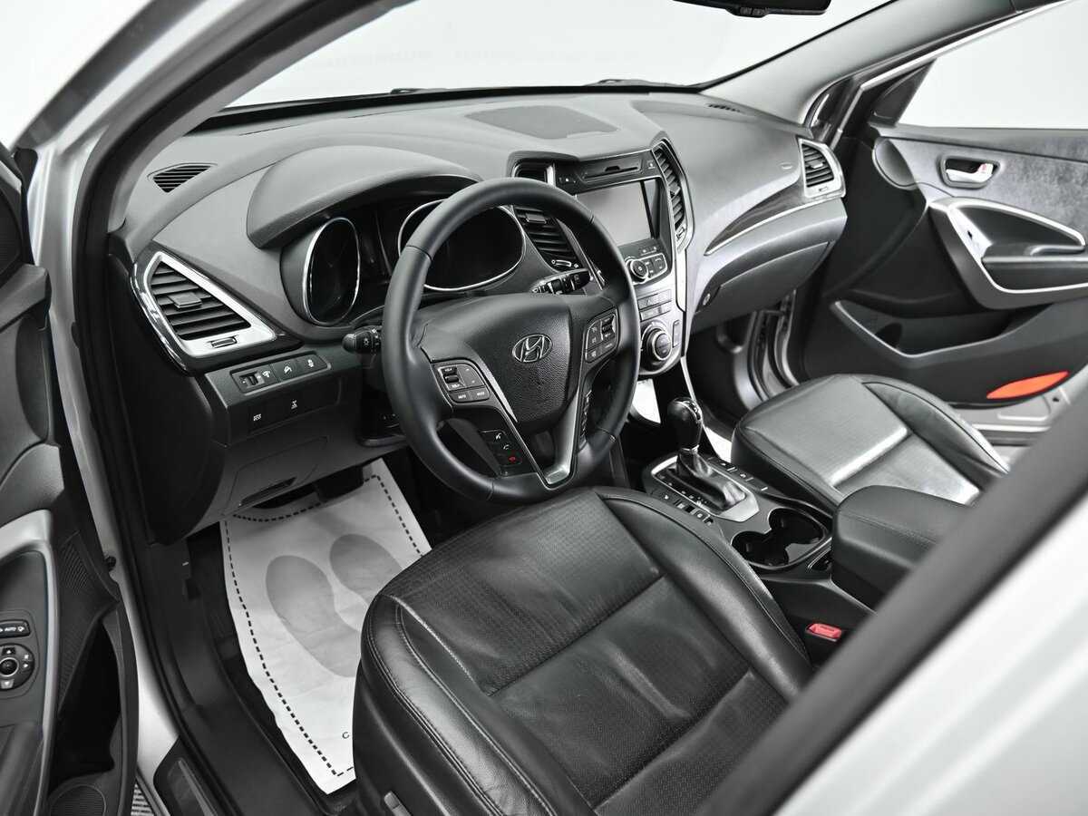 Hyundai Santa Fe с пробегом — 2012 год. Фото: #6