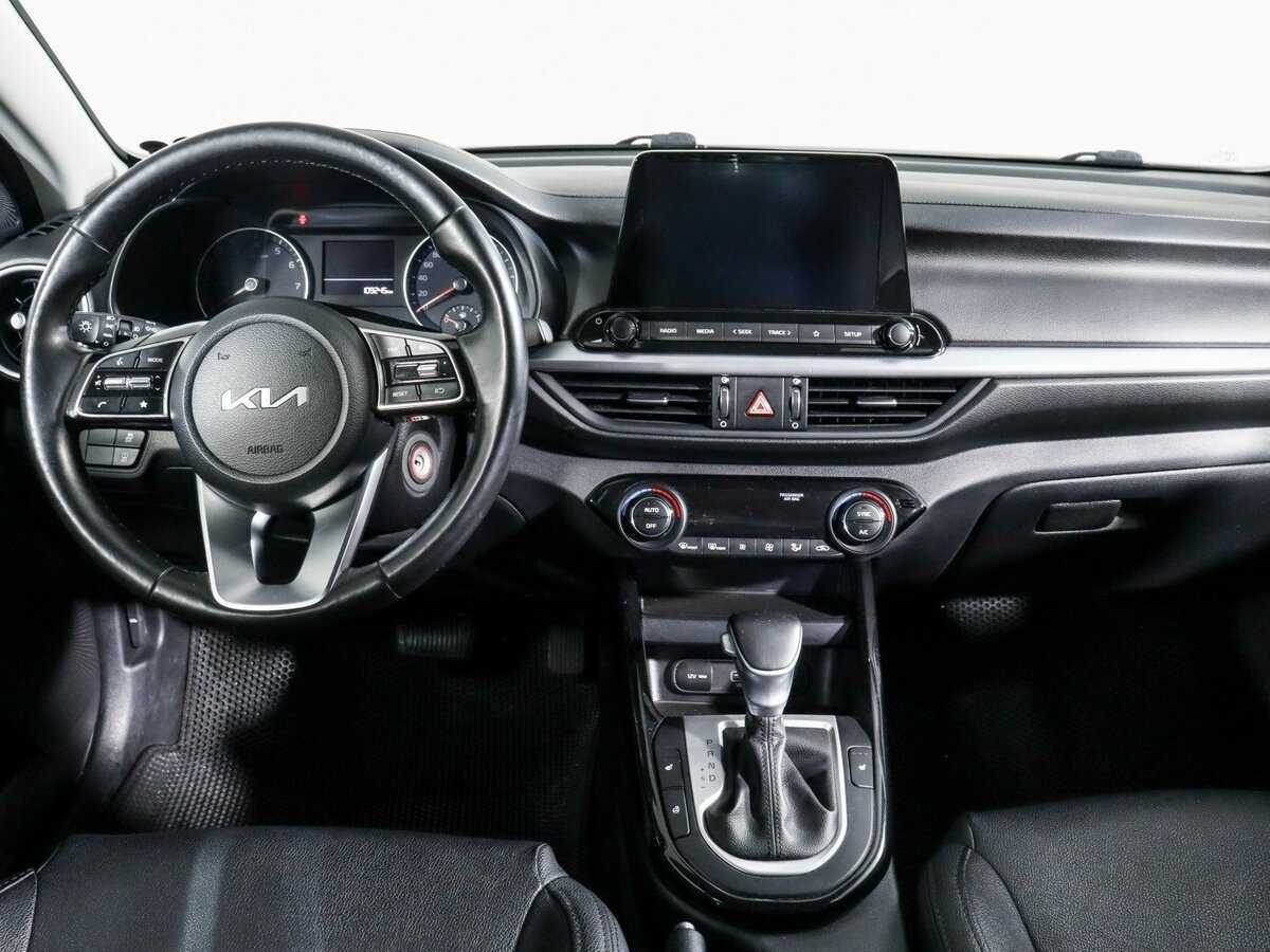 Kia Cerato с пробегом — 2022 год. Фото: #8